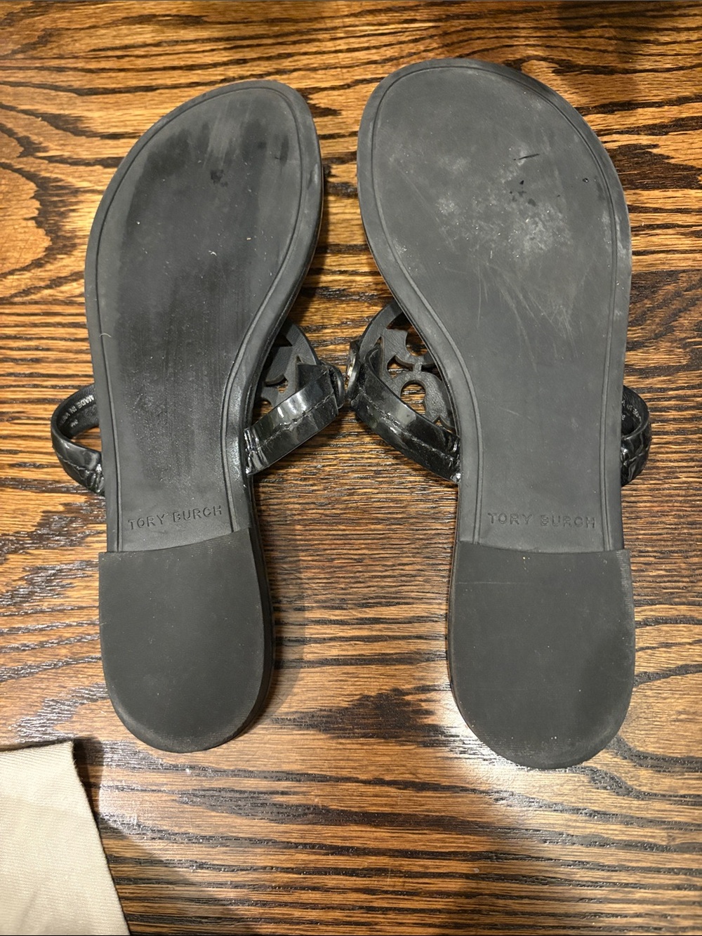 Tory Burch Black Patent Miller Logo Thong Sandals - Women - Picture 2 of 2